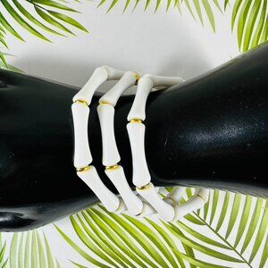 Set of 3 retro tiki bamboo look stretch bracelets in glossy white and go…